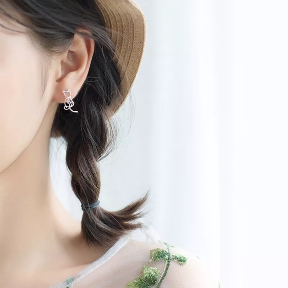 Jewelry - Unique Charm Cats Stud Earrings